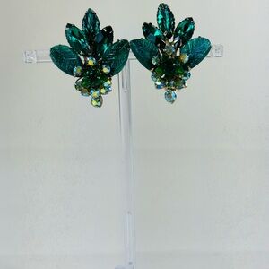 Vintage Judy Lee Clip on earrings